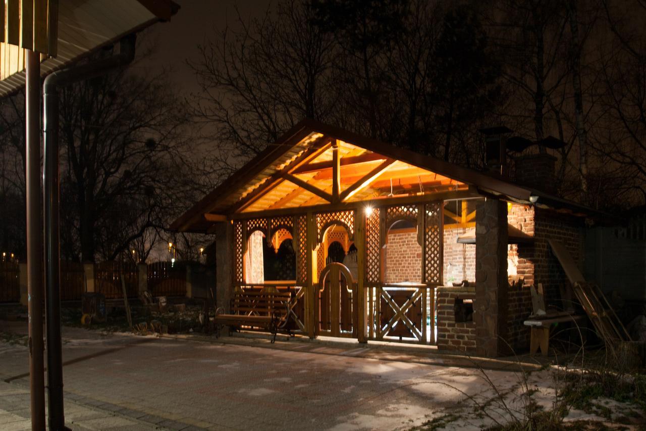 Hotel Alekselena Malekhuv Exterior foto