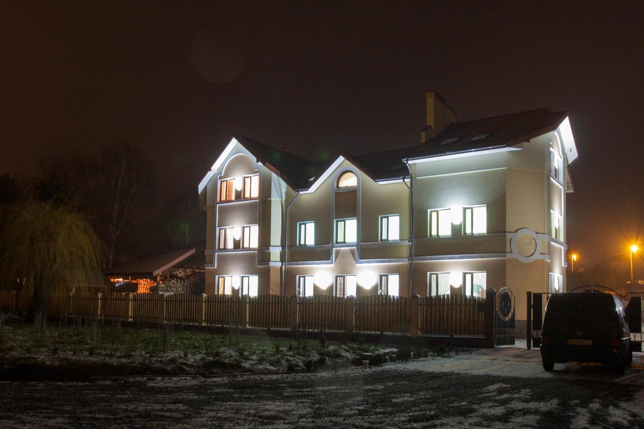 Hotel Alekselena Malekhuv Exterior foto