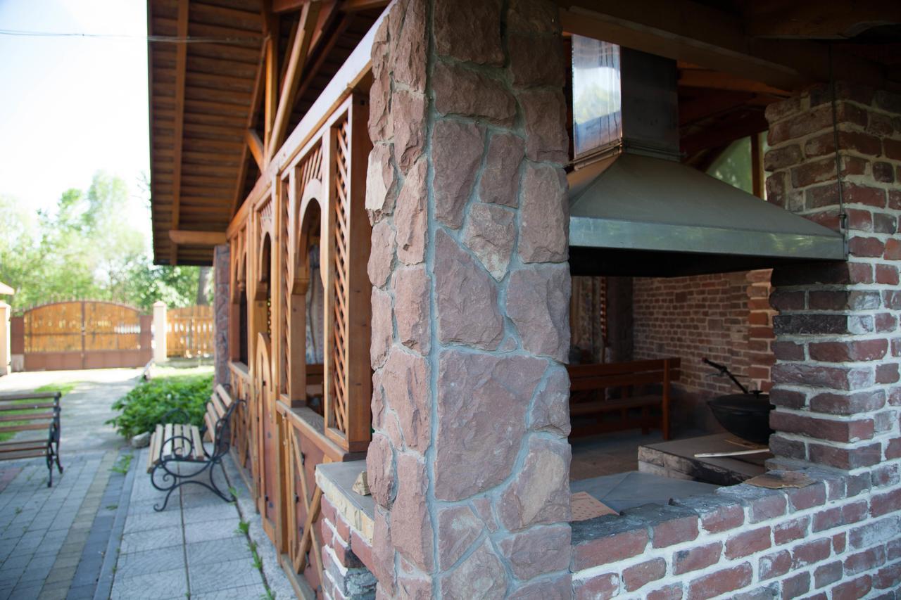 Hotel Alekselena Malekhuv Exterior foto